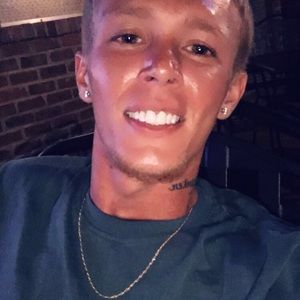 Meet your Posher, Damien